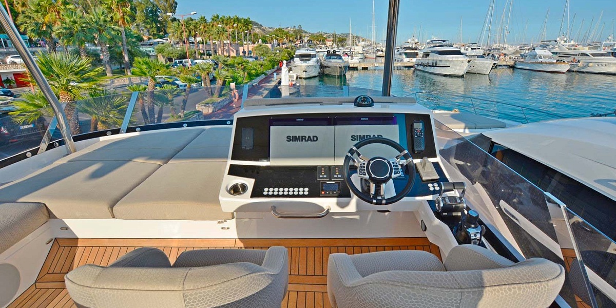 Продается моторная яхта Sunseeker Manhattan 68